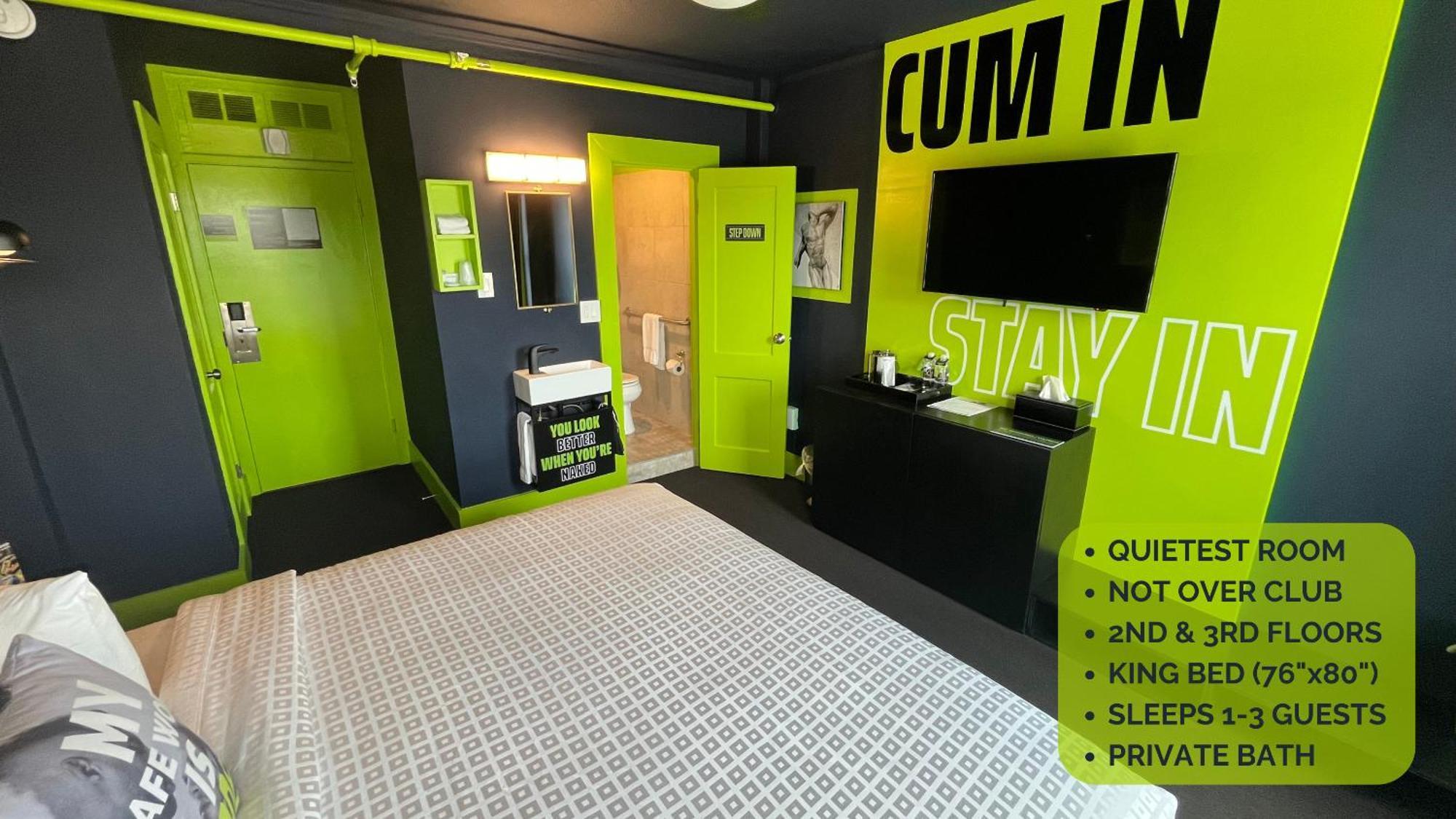 Mari Jean Hotel - All Adults Welcome Sint-Petersburg Buitenkant foto